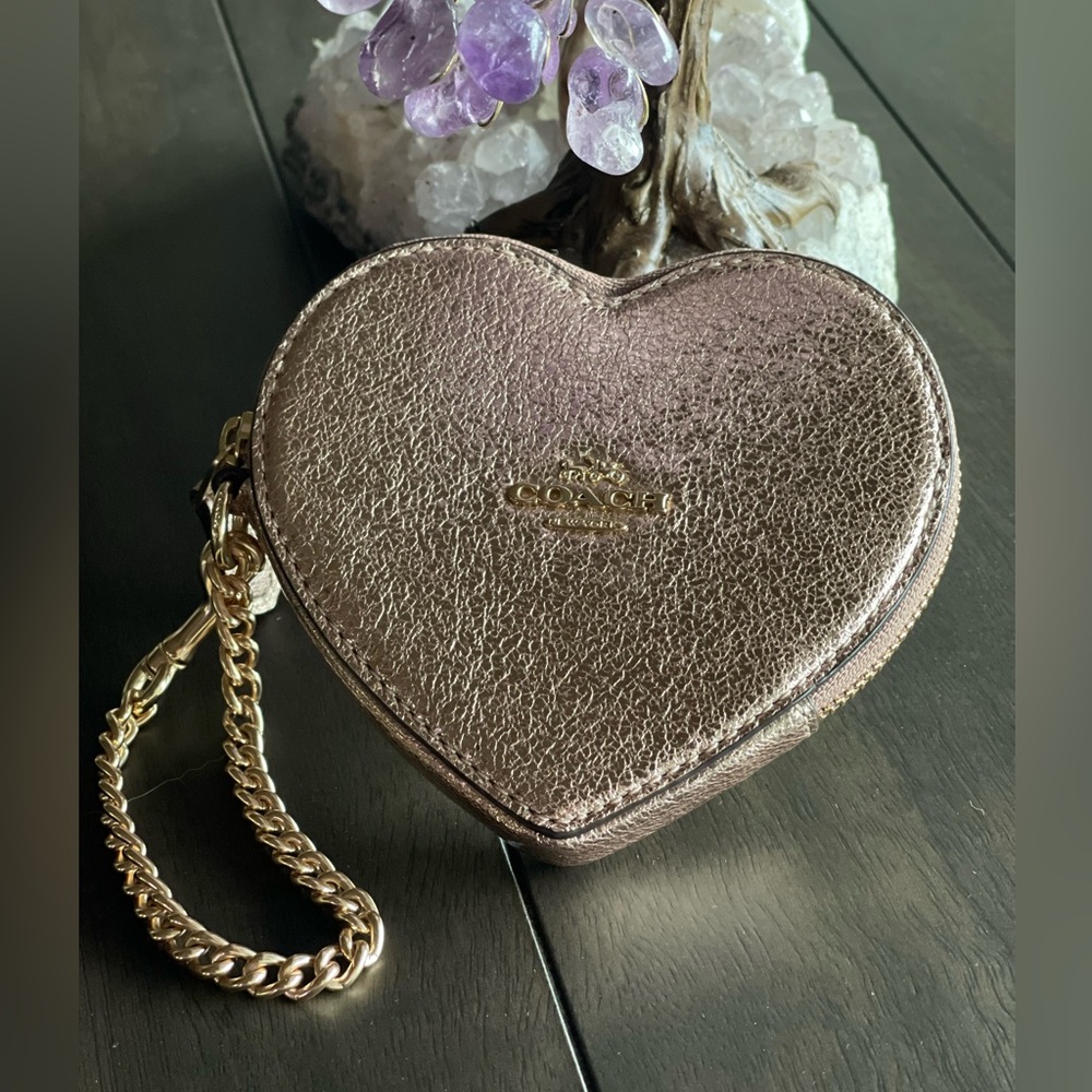 🔥🔥LNC 🔥🔥 Authentic Coach heart-shape coin holder🔥